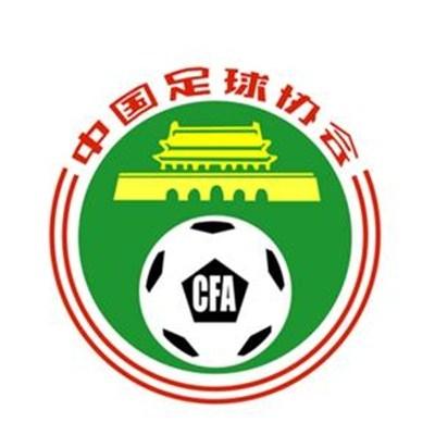 苏知非轻轻点了点头，由衷说道：恩公是有大神通的人，如果真像您说的那样，我相信，妈和知鱼活着的可能性会大很多，可是，我们找了恩公，这么久都没找到他，他恰巧出现在金陵的可能性非常低。